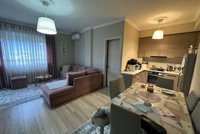 Shtepi me qera 1+1 ne Tirane - 650 Euro