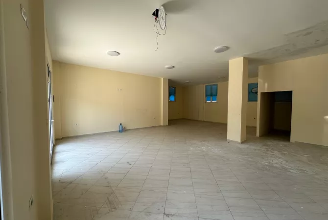 Business Property for Rent 1+1 in Tirana - 900 Euro