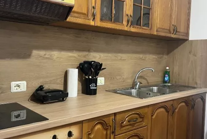 Shtepi me qera 1+1 ne Tirane - 700 Euro