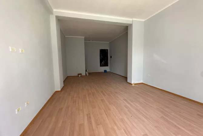 Business Property in Sale 1+1 in Tirana - 99,000 Euro