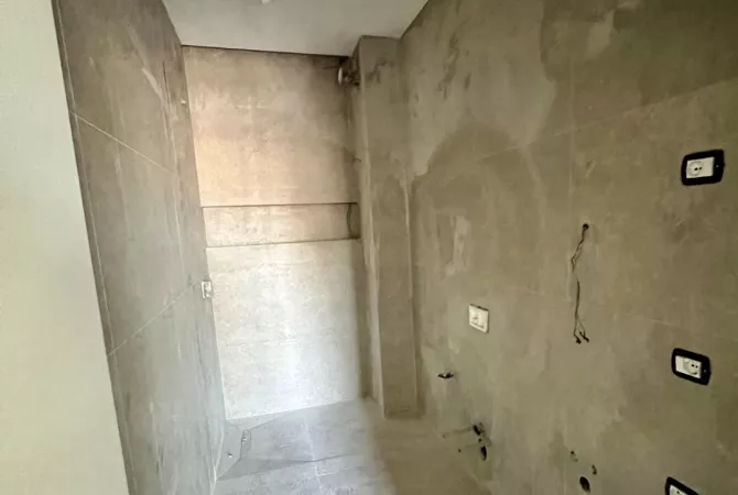 Shtepi me qera Apartament ne Tirane, 1+1, Mobilimi Bosh, pa mobiluar, Pagesa 800  Euro.