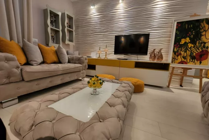 Shtepi me qera 2+1 ne Tirane - 1,500 Euro