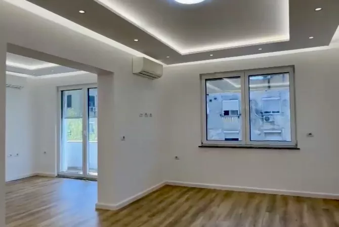 Shtepi me qera 3+1 ne Tirane - 900 Euro