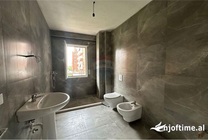 Shtepi me qera 2+1 ne Tirane - 550 Euro