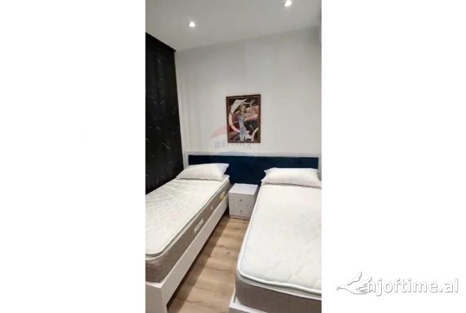 Shtepi me qera Garsoniere ne Tirane - 450 Euro