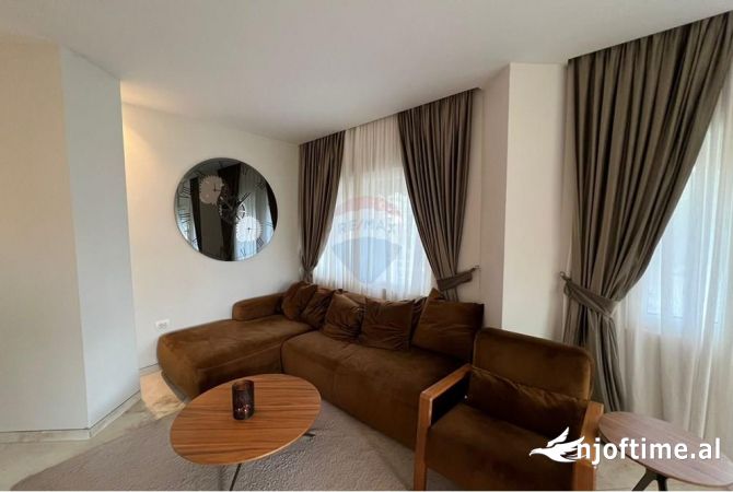 Shtepi ne shitje 2+1 ne Tirane - 270,000 Euro