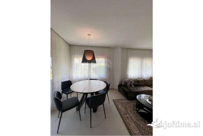 Shtepi ne shitje 2+1 ne Tirane - 270,000 Euro