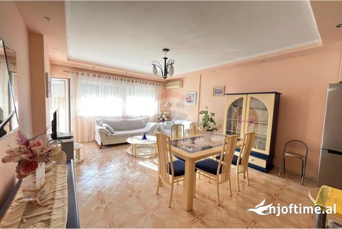 Shtepi me qera 2+1 ne Tirane - 750 Euro