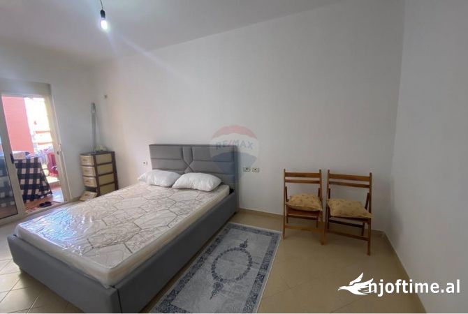 Shtepi me qera 2+1 ne Tirane - 650 Euro
