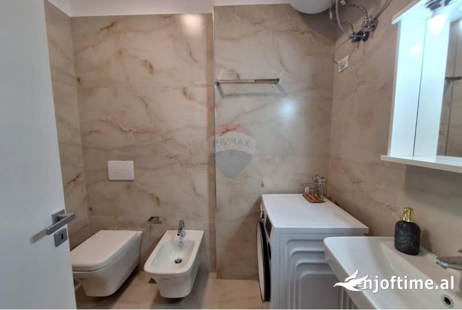 Shtepi me qera Apartament ne Tirane, 2+1, Mobilimi E mobiluar, Pagesa 750  Euro.