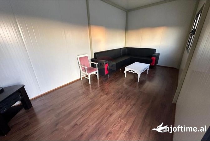Ambient biznesi me qera 4+1 ne Tirane - 2,000 Euro