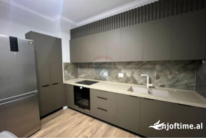 Shtepi me qera 2+1 ne Tirane - 700 Euro