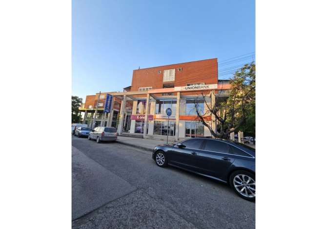 Ambient biznesi me qera 4+1 ne Tirane - 800 Euro