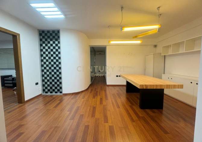 Ambient biznesi me qera 1+1 ne Tirane - 2,000 Euro