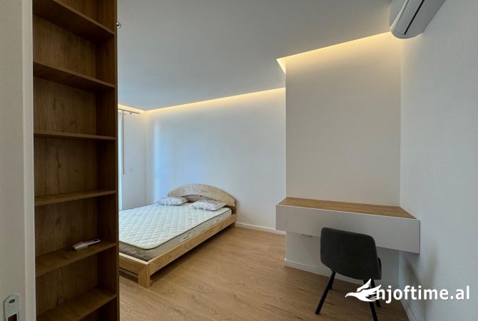 Shtepi ne shitje Apartament ne Tirane, 1+1, Mobilimi E mobiluar, Pagesa 160,000  Euro.