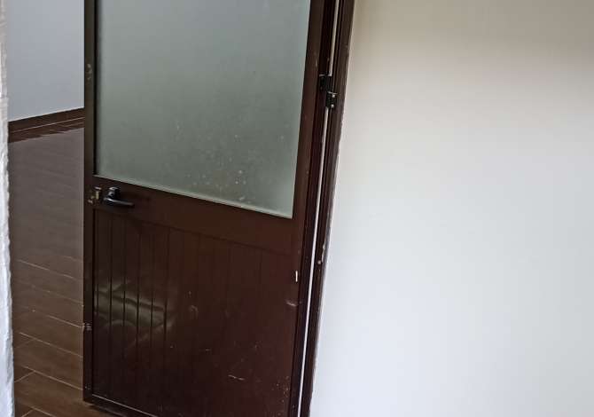 OKAZIOOOON SHITET AMBIENT BIZNESI PERBALLE DELIJORGJIT