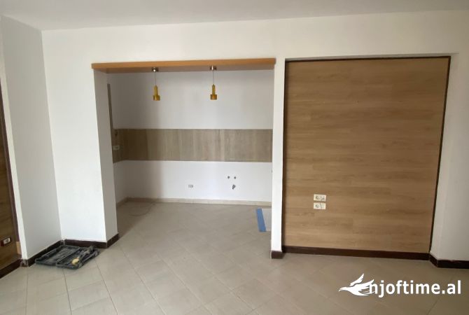 Shtepi ne shitje 2+1 ne Tirane - 177,000 Euro