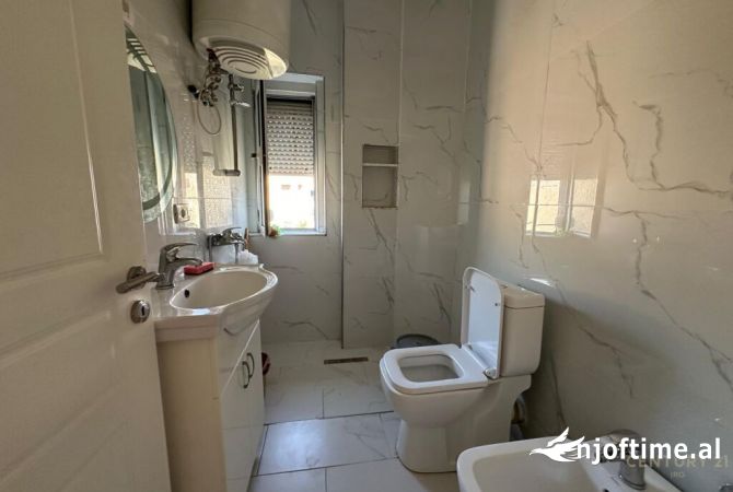 Shtepi ne shitje 1+1 ne Tirane - 75,000 Euro