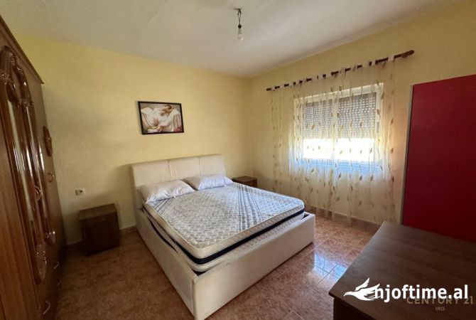 Shtepi ne shitje Apartament ne Tirane, 1+1, Mobilimi E mobiluar, Pagesa 75,000  Euro.
