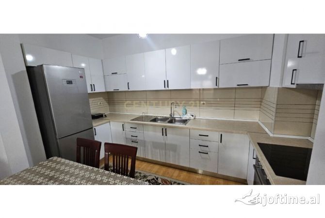 Shtepi me qera 2+1 ne Tirane - 500 Euro