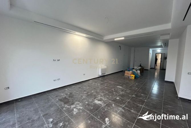 Shtepi ne shitje 3+1 ne Tirane - 340,000 Euro