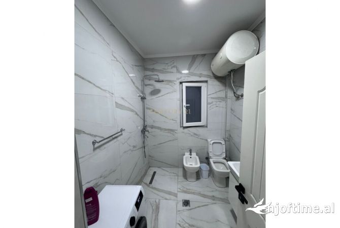 Shtepi ne shitje Apartament ne Tirane, 1+1, Mobilimi E mobiluar, Pagesa 248,000  Euro.