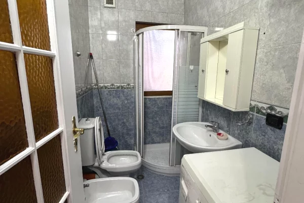 Shtepi ne shitje 1+1 ne Tirane - 115,000 Euro