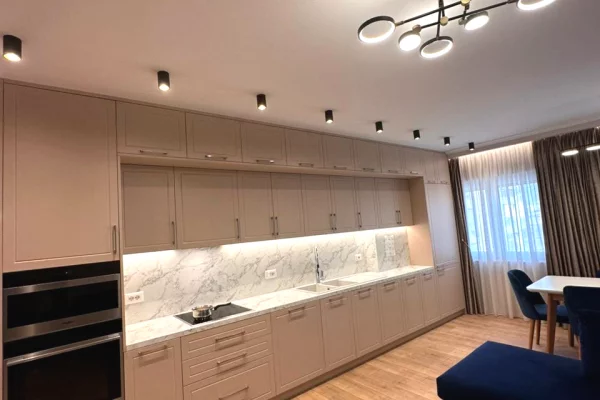 Shtepi me qera 3+1 ne Tirane - 1,100 Euro