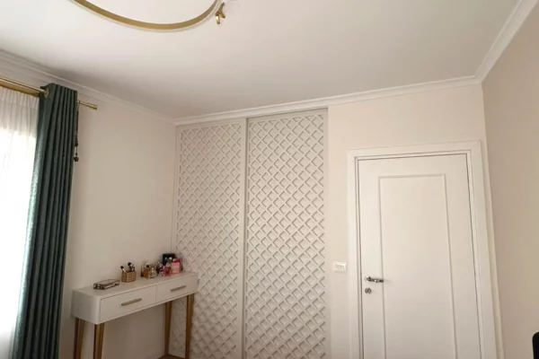 Shtepi me qera Apartament ne Tirane, 3+1, Mobilimi E mobiluar, Pagesa 1,100  Euro.