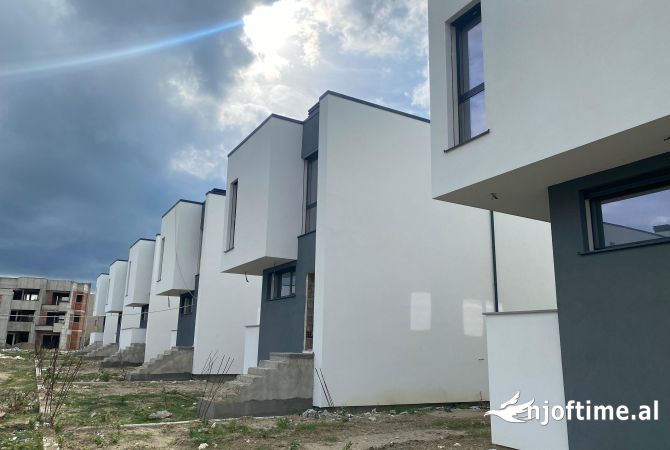Shtepi ne shitje 3+1 ne Durres - 400,000 Euro