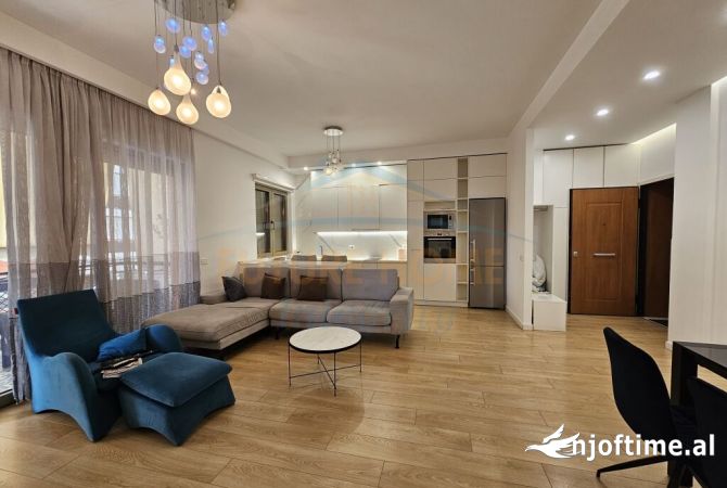 Shtepi me qera 2+1 ne Tirane - 1,200 Euro