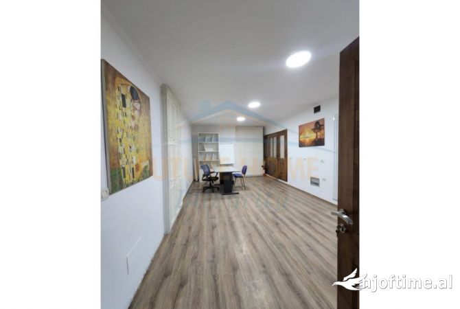 Business Property for Rent 3+1 in Tirana - 2,700 Euro
