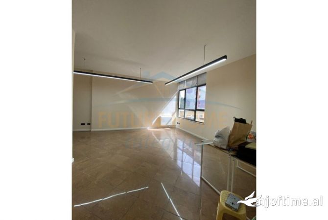 Business Property for Rent 1+1 in Tirana - 4,500 Euro