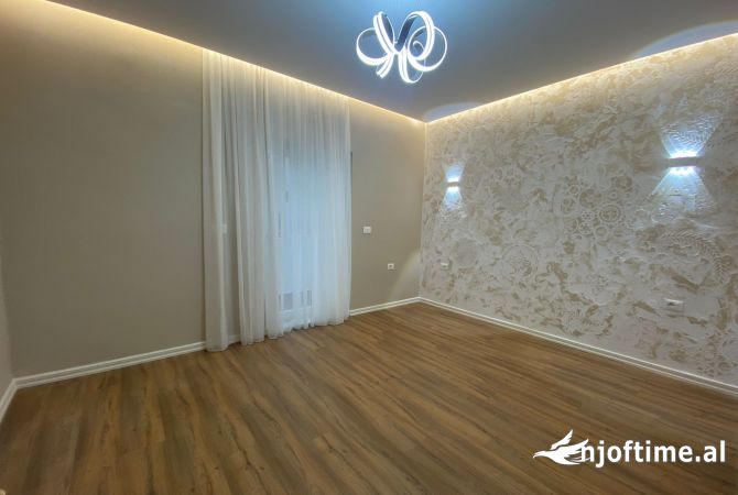 Shtepi ne shitje 1+1 ne Tirane - 125,000 Euro