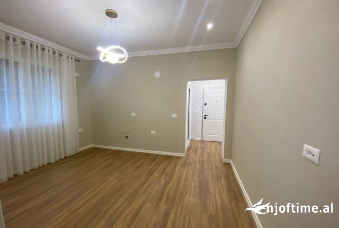 Shtepi ne shitje 1+1 ne Tirane - 125,000 Euro