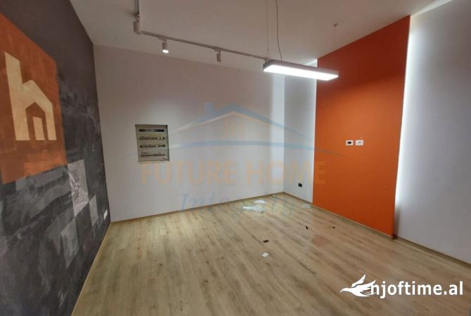 Jepet Ambient Biznesi me Qera,4000€ Ne Qender