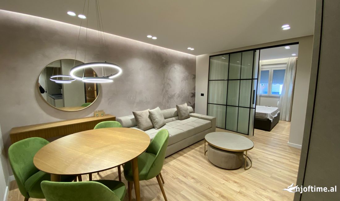 Shtepi me qera Apartament ne Tirane, 1+1, Mobilimi E mobiluar, Pagesa 600  Euro.