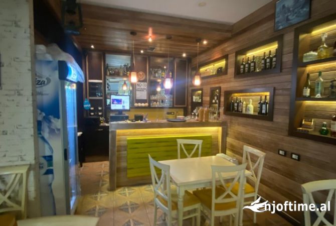 Ambjent biznesi ne shitje 2+1 ne Tirane - 160,000 Euro