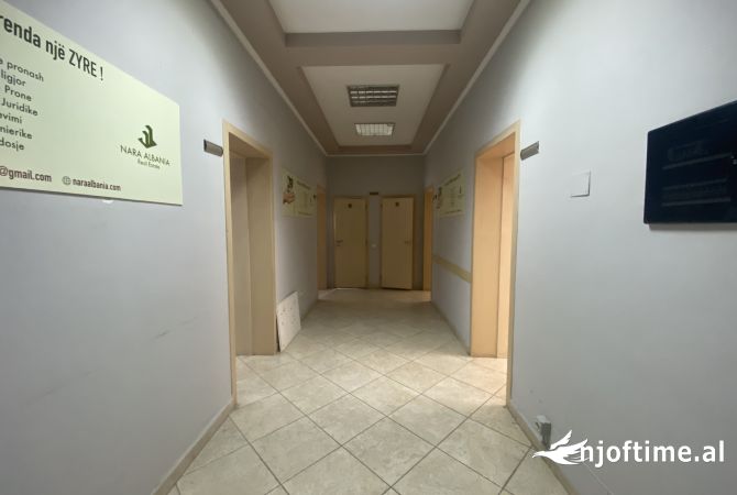 Ambient biznesi me qera 3+1 ne Tirane - 800 Euro