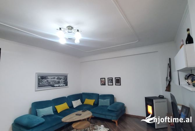 Shtepi ne shitje 2+1 ne Tirane - 130,000 Euro