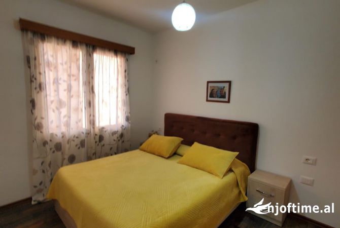 Shtepi ne shitje 2+1 ne Tirane - 130,000 Euro