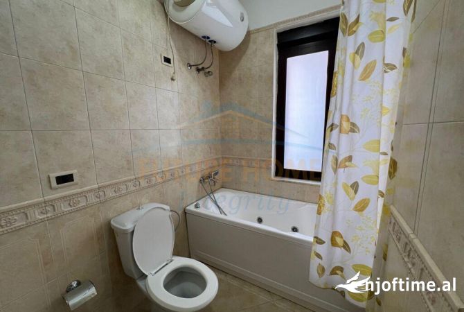 Shtepi me qera 2+1 ne Tirane - 800 Euro