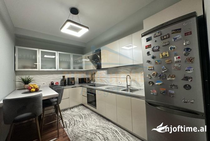 Shtepi ne shitje 2+1 ne Tirane - 160,000 Euro