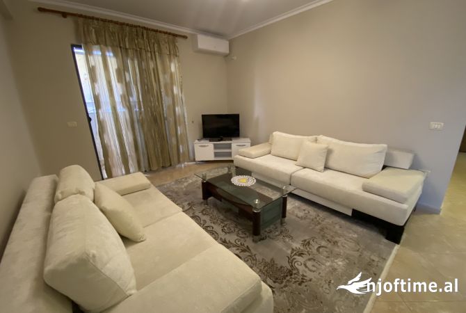 Shtepi me qera 1+1 ne Tirane - 400 Euro