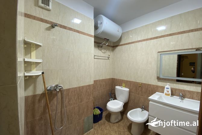 Shtepi me qera Apartament ne Tirane, 1+1, Mobilimi E mobiluar, Pagesa 400  Euro.