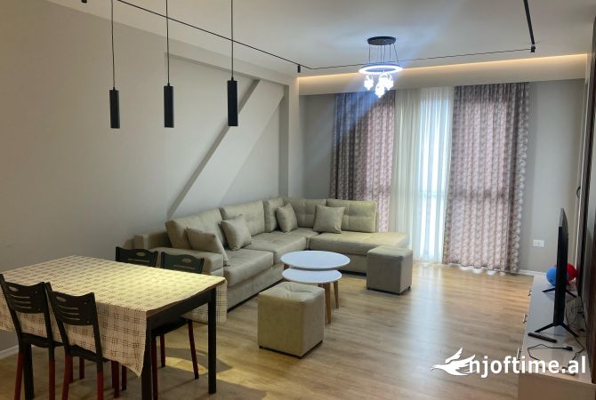 Qera, Apartament 2+1+2, Farmacia 10, 700 Euro