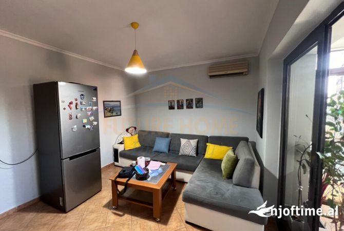 Shtepi me qera Apartament ne Tirane, 2+1, Mobilimi E mobiluar, Pagesa 500  Euro.