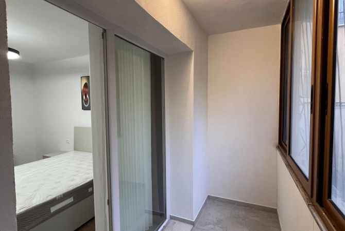 Shtepi ne shitje Apartament ne Tirane, 1+1, Mobilimi E mobiluar, Pagesa 120,000  Euro.