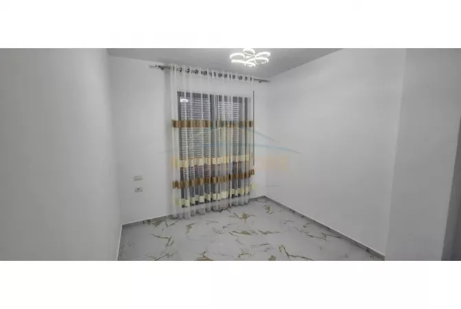 Shtepi me qera 2+1 ne Tirane - 700 Euro
