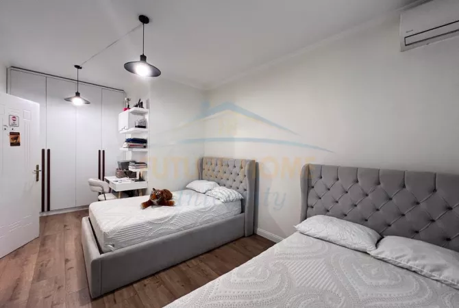 Shtepi me qera Apartament ne Tirane, 2+1, Mobilimi E mobiluar, Pagesa 800  Euro.